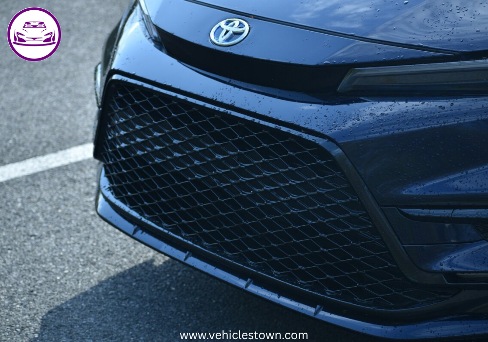 Toyota Corolla Hybrid combines fuel efficiency, modern design, and smart features in a reliable sedan built for today’s roads.