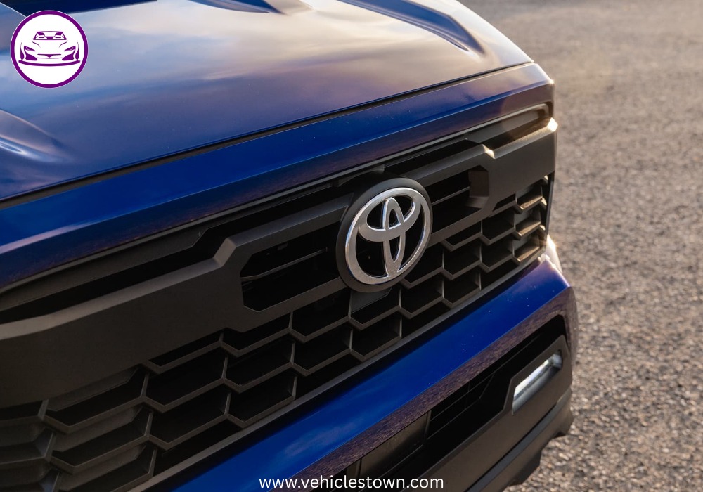 Side view of the Toyota Tacoma TRD Sport showcasing its sporty design and 18-inch alloy wheels.