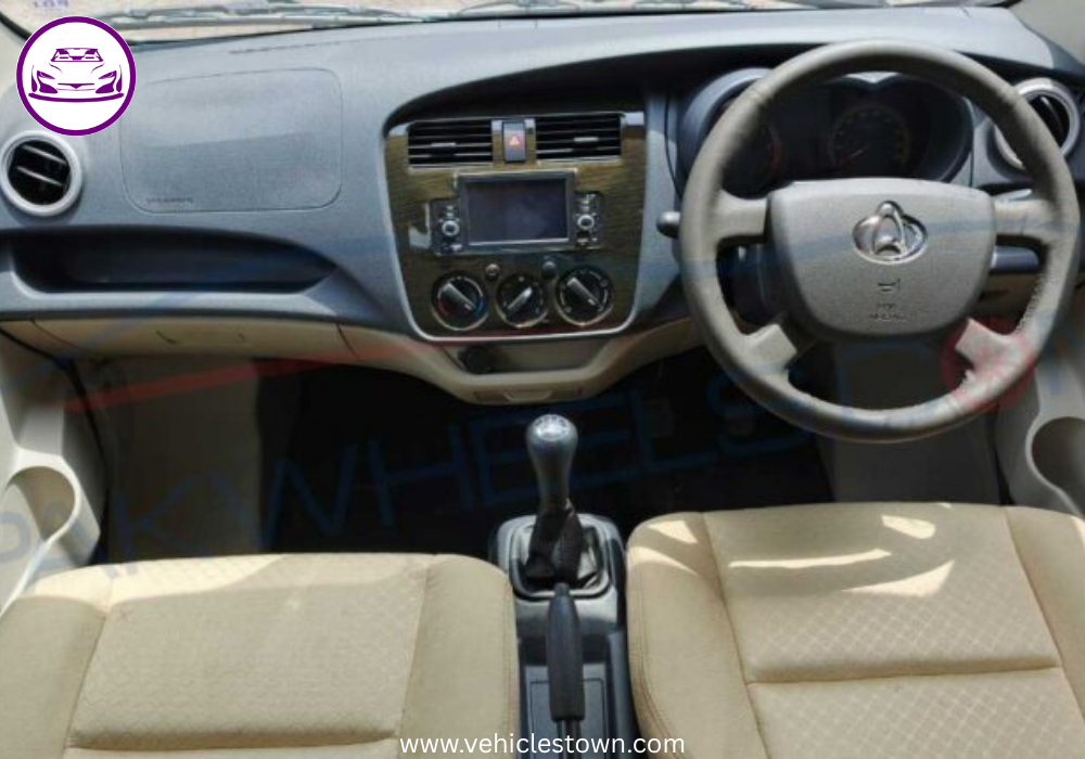 Front view of Changan Karvaan Power Plus 1.2L UG 2025 Model